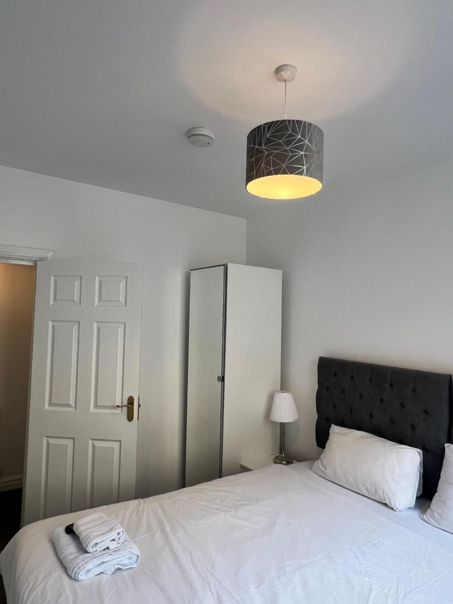 Granada Apartments Queen'S Promenade Blackpool Exterior foto