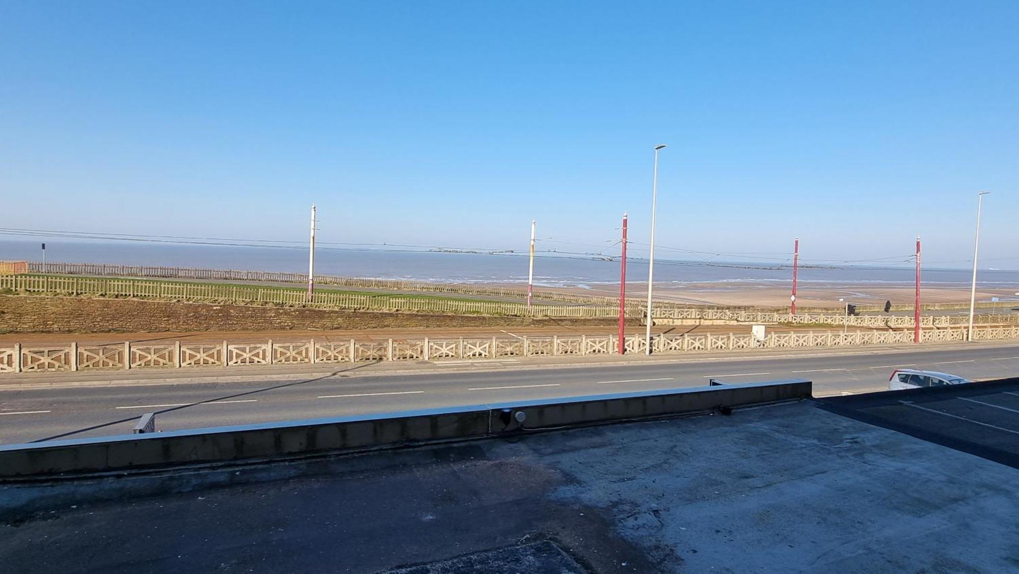 Granada Apartments Queen'S Promenade Blackpool Exterior foto
