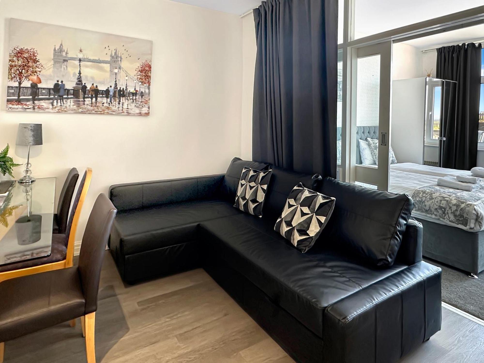Granada Apartments Queen'S Promenade Blackpool Exterior foto